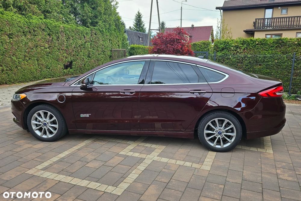 Ford Fusion - 15