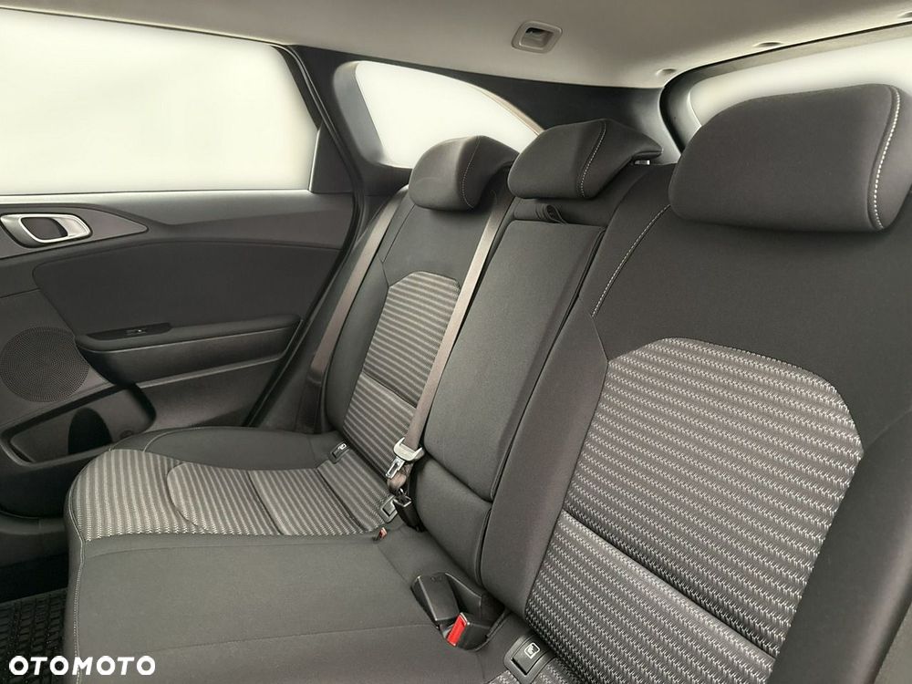 Kia Ceed - 19