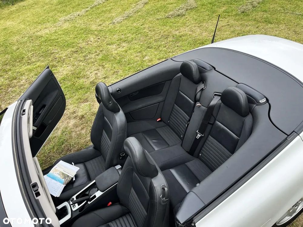 Volvo C70 D3 Momentum - 8