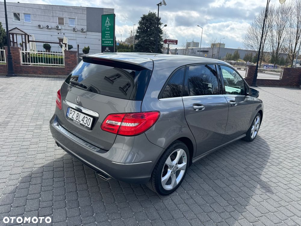 Mercedes-Benz Klasa B 200 CDI DPF Autotronic SPORT EDITION - 6