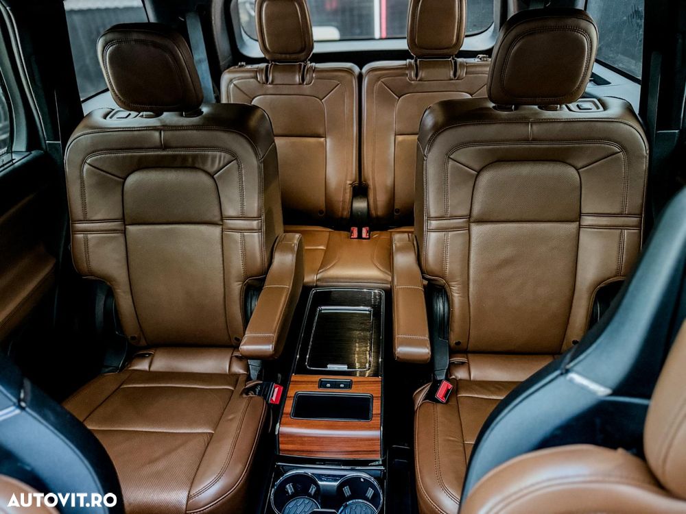 Lincoln Aviator - 13