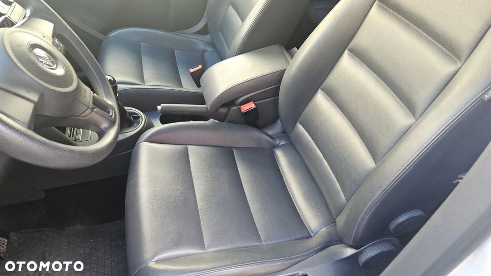 Volkswagen Touran 1.6 TDI DPF BlueMotion Technology Highline - 32