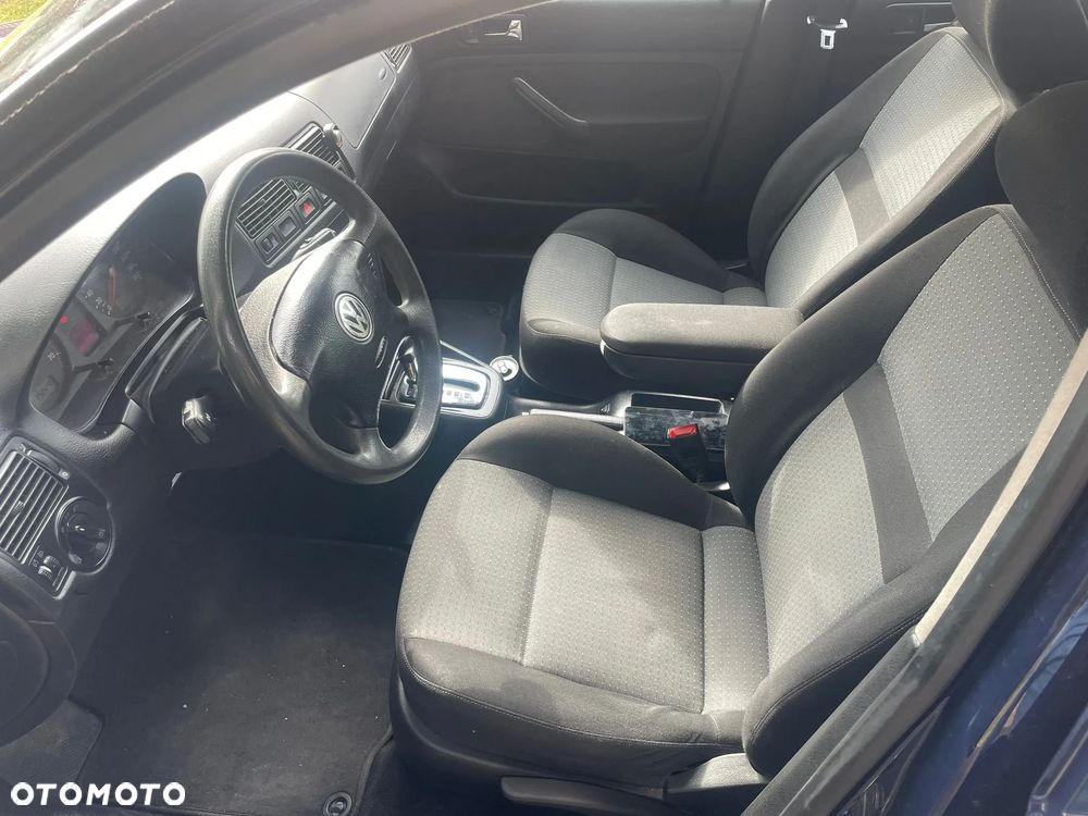 Volkswagen Golf 1.6 Trendline Tiptr - 6