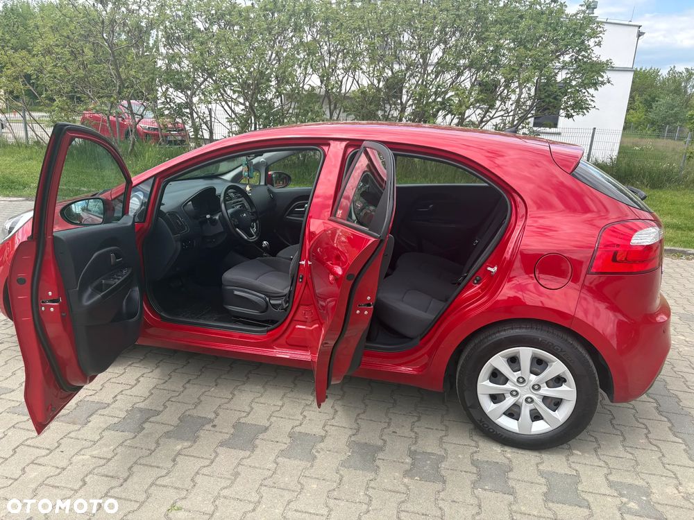 Kia Rio - 6
