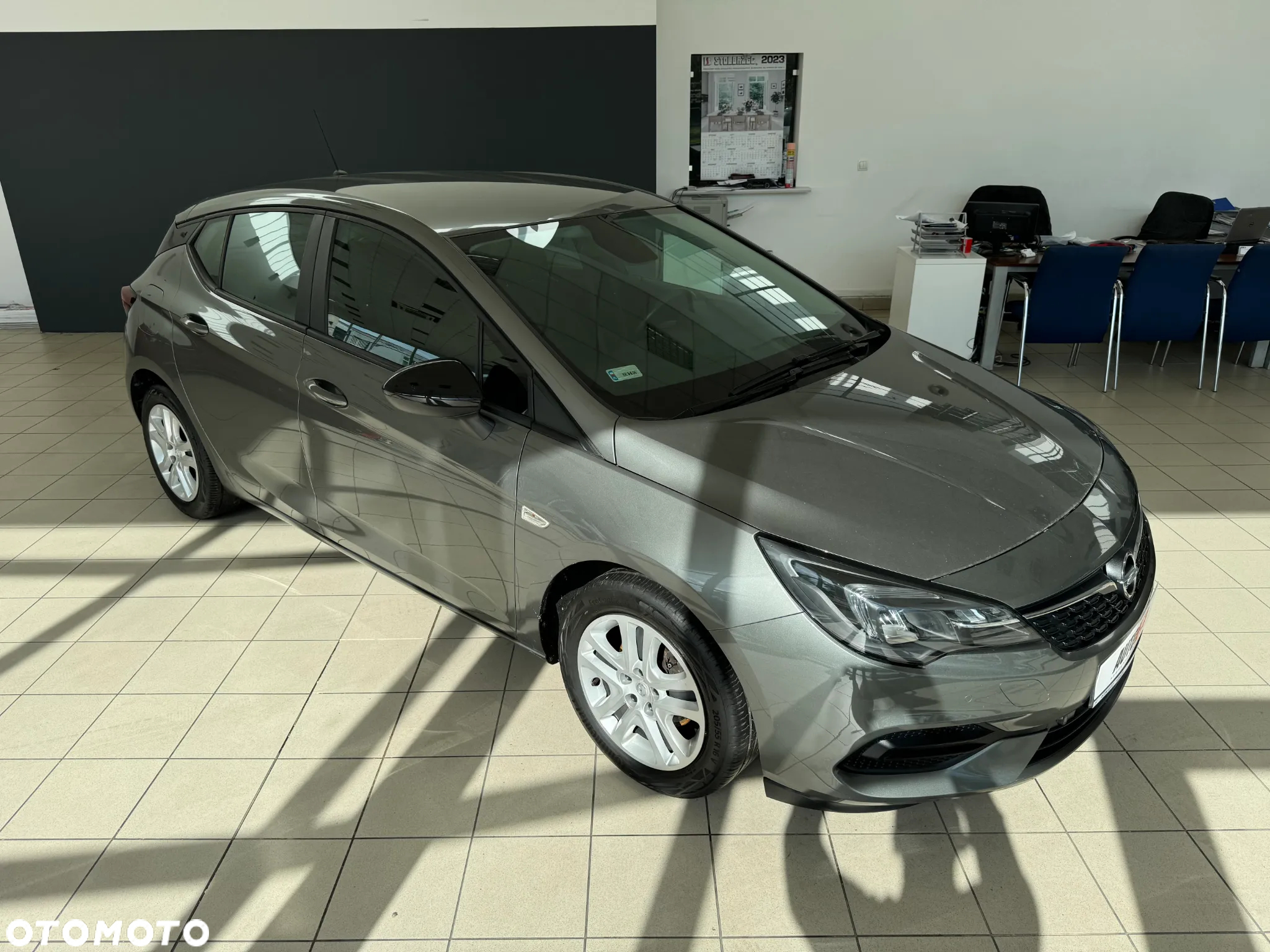 Opel Astra V 1.2 T Edition S&S - 8