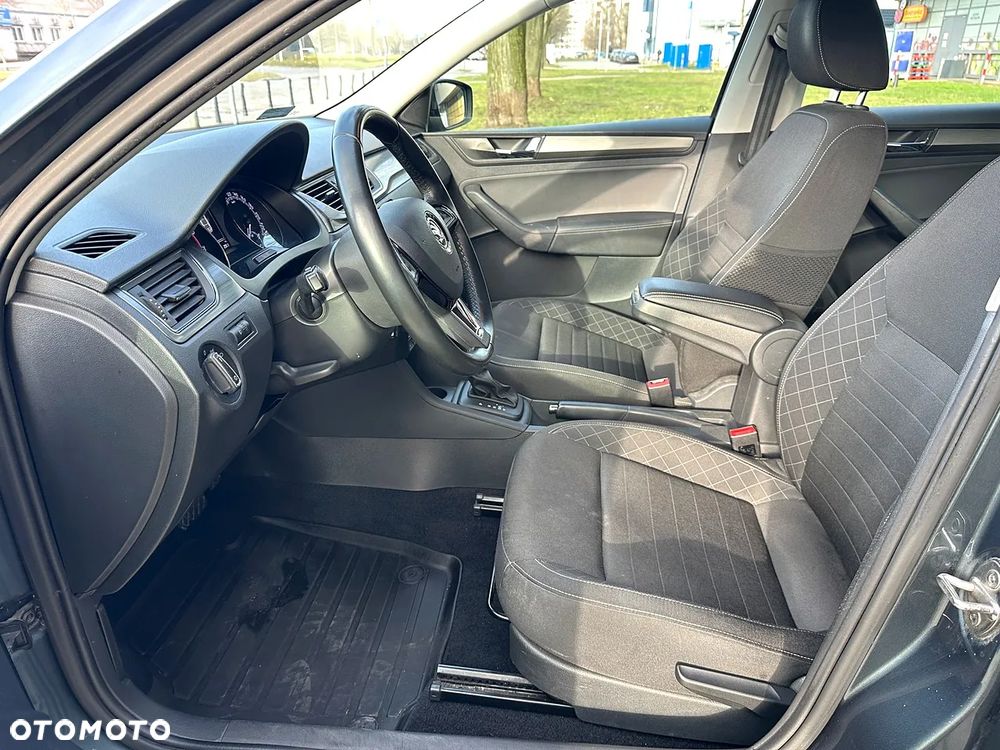 Skoda RAPID Spb 1.4 TSI Style DSG - 8