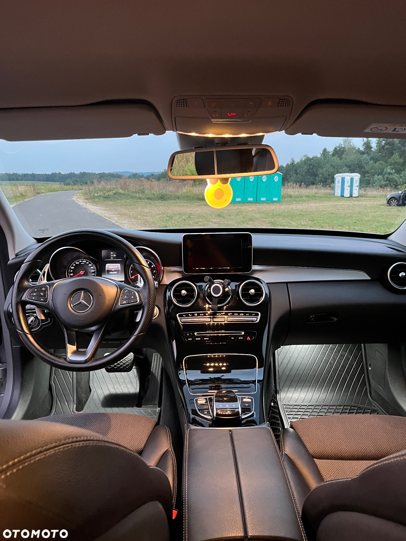 Mercedes-Benz Klasa C 200 7G-TRONIC - 27