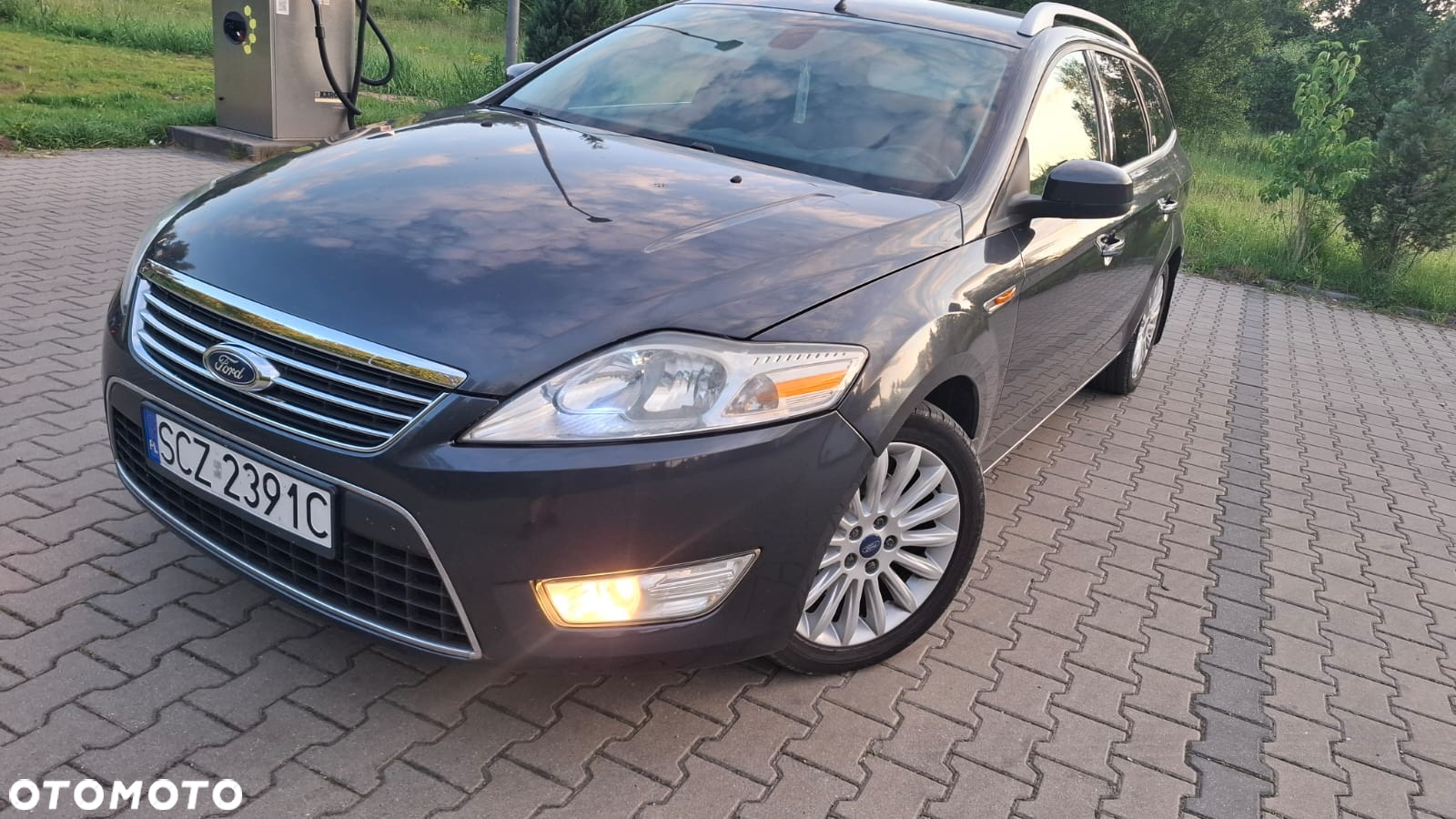 Ford Mondeo 2.0 TDCi Ghia - 14