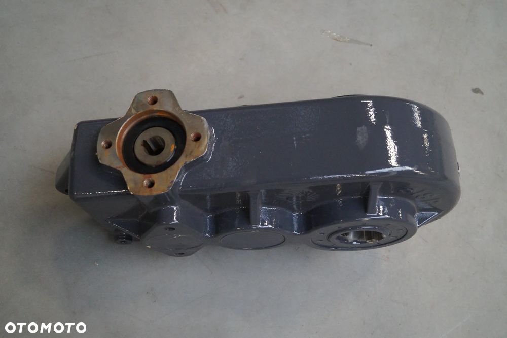 Przekładnia napędu taśmy. Skrzynia RH330 Pichon, Perard, Rozrzutnik - 2