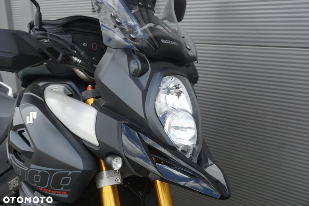 Suzuki V-STROM - 15
