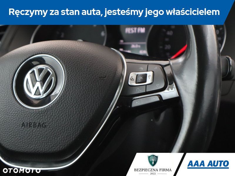 Volkswagen Passat - 17