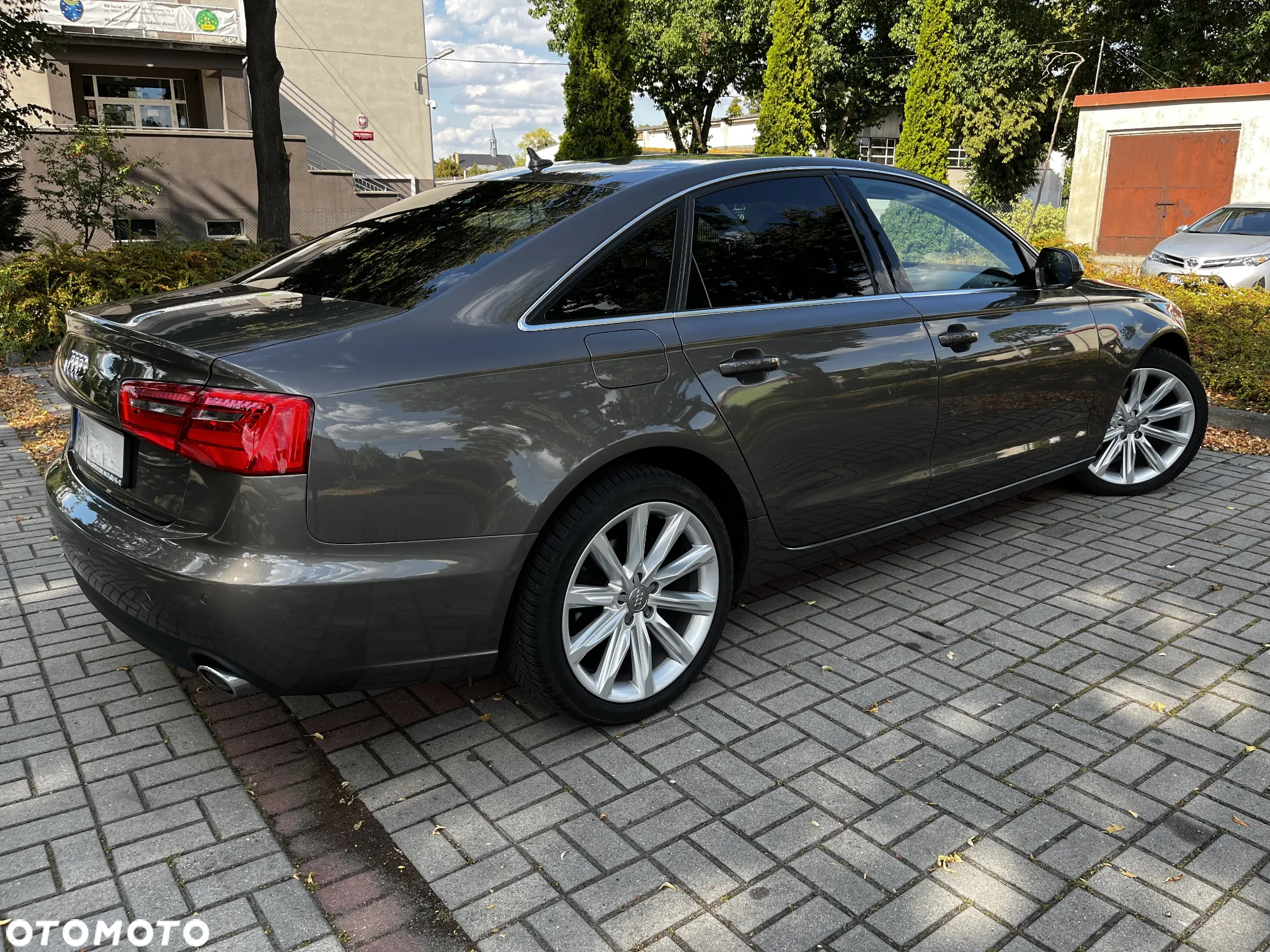 Audi A6 - 4