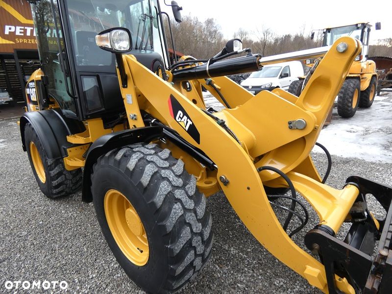 Caterpillar CAT 908M Z Niemiec / 3.372mtg po serwisie / Super Stan / - 24