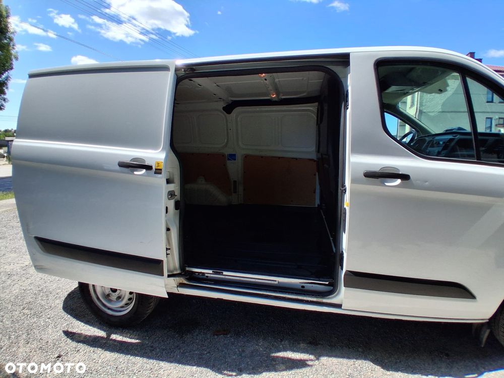 Ford Transit Custom - 26