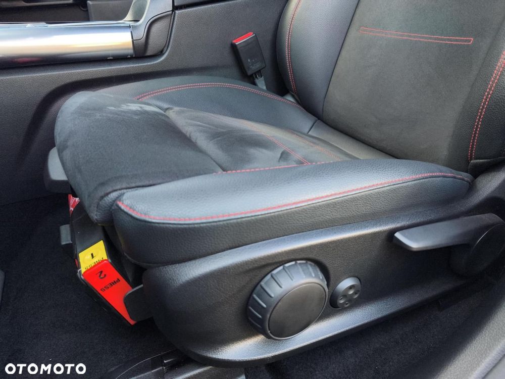 Mercedes-Benz EQA - 11