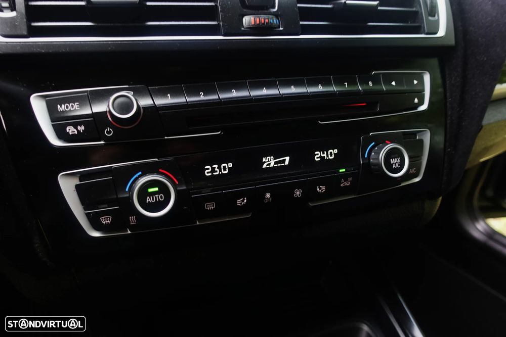 BMW 116 d Pack M - 43