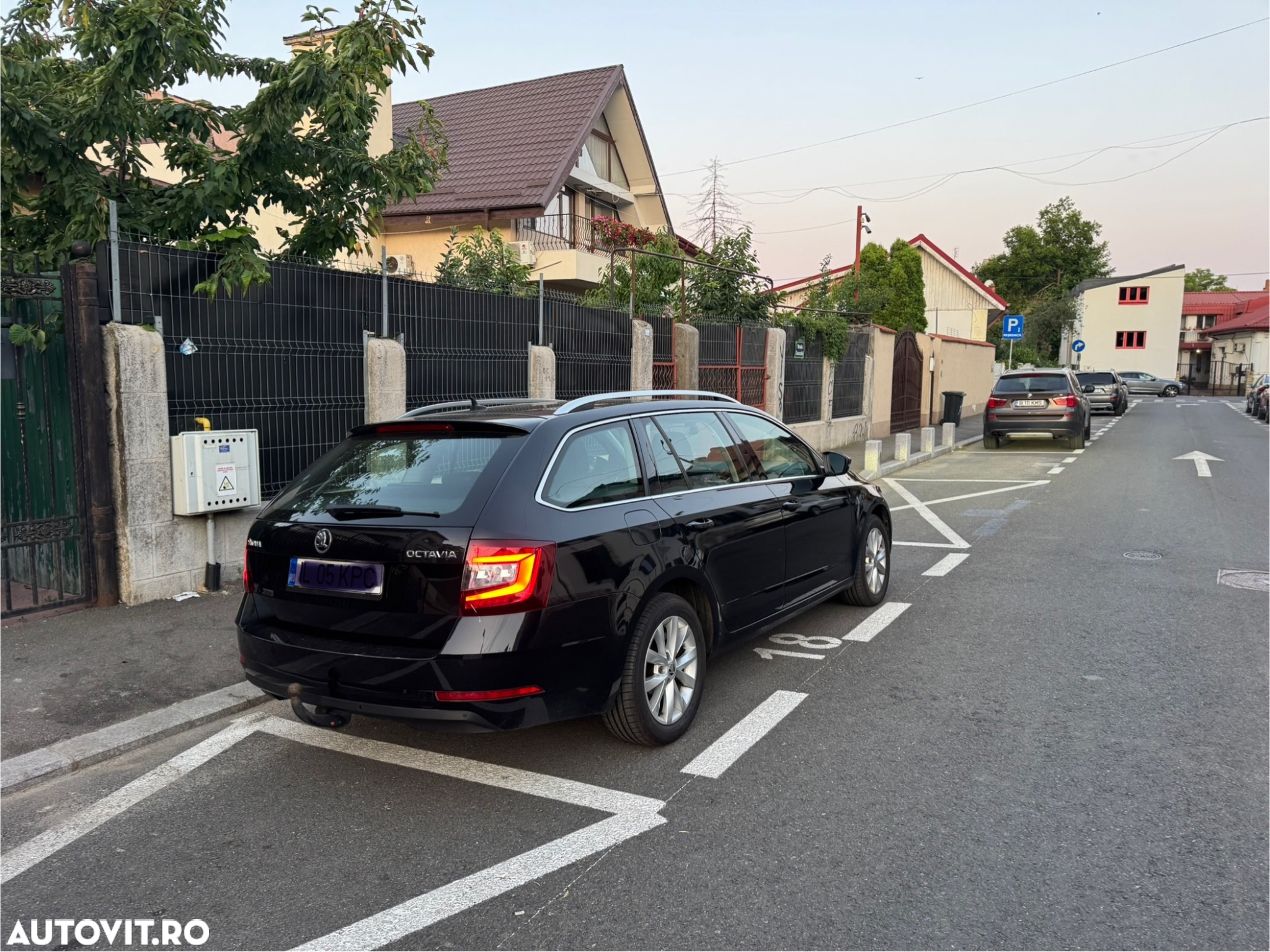 Skoda Octavia 1.6 TDI DSG Ambition - 2