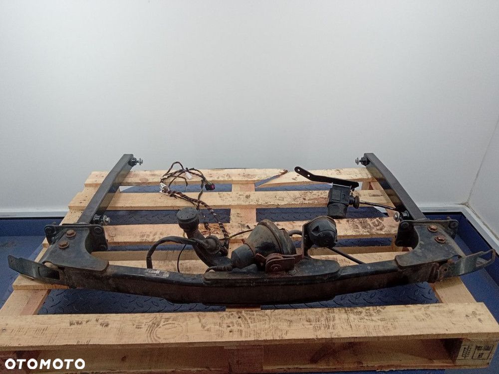 MERCEDES C W204 HAK HOLOWNICZY OEM WESTFALIA A2043100995 - 1