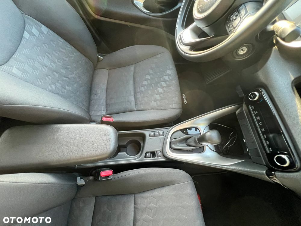 Toyota Yaris - 18