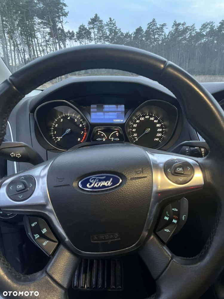 Ford Focus 1.6 EcoBoost Trend - 17