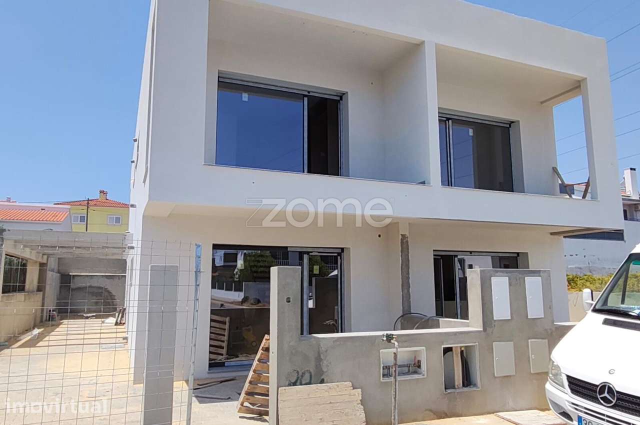 Moradia Geminada T3 Nova com Piscina - Quinta das Laranjeiras. - Grande imagem: 3/15