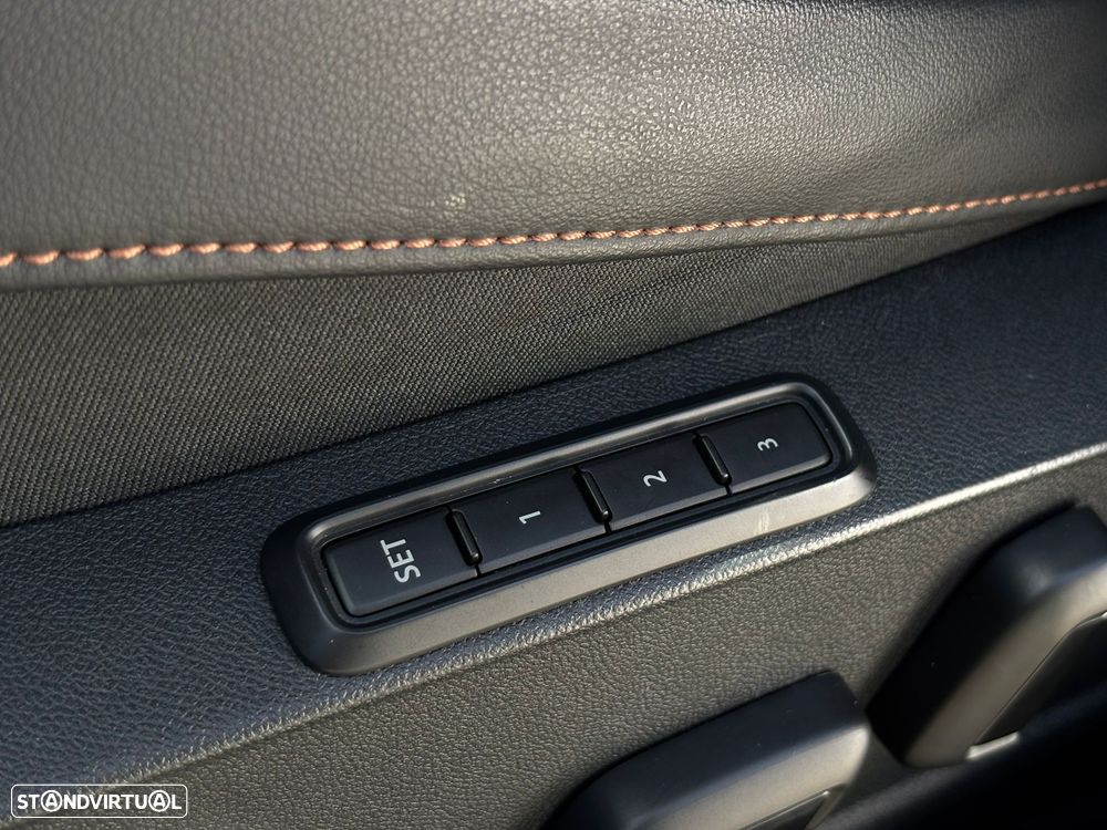 Cupra Formentor 1.4 e-Hybrid DSG VZ - 27