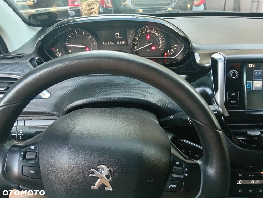 Peugeot 2008 1.2 Pure Tech Active S&S - 7