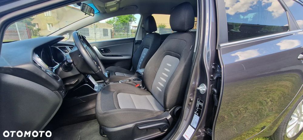 Kia Ceed 1.6 GDI Platinum Edition - 22