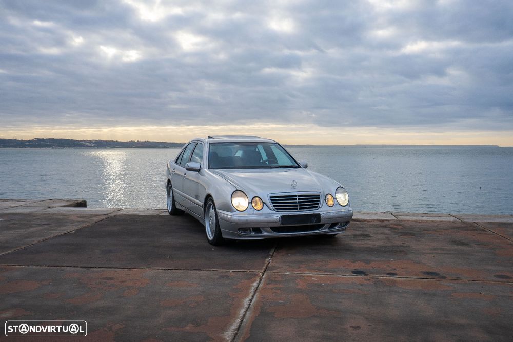 Mercedes-Benz E 320 - 56