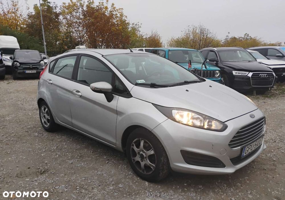 Ford Fiesta - 21