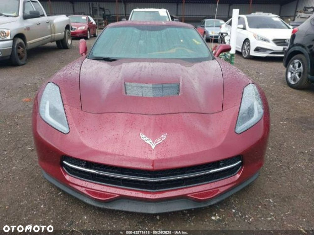 Chevrolet Corvette - 8