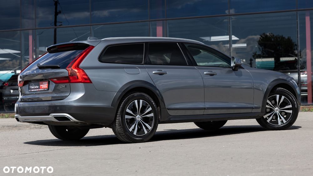Volvo V90 Cross Country D4 AWD Geartronic Pro - 9
