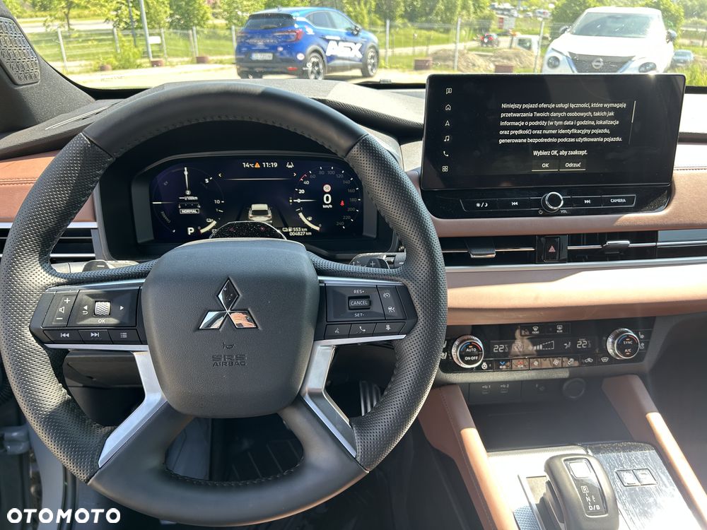 Mitsubishi Outlander Instyle Plus - 13