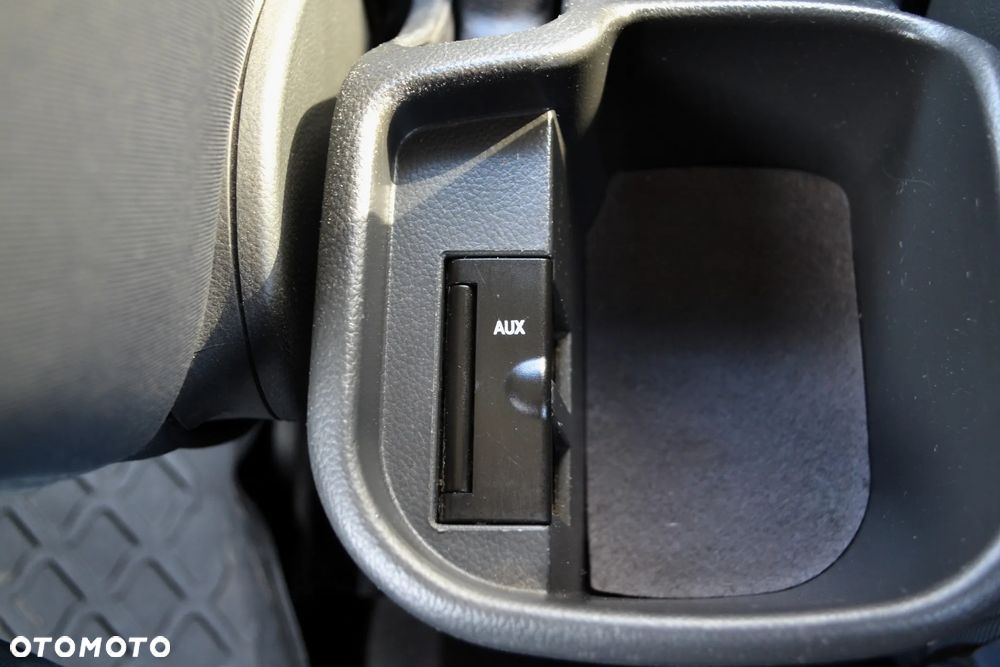 Chevrolet Cruze 1.6 Base - 23