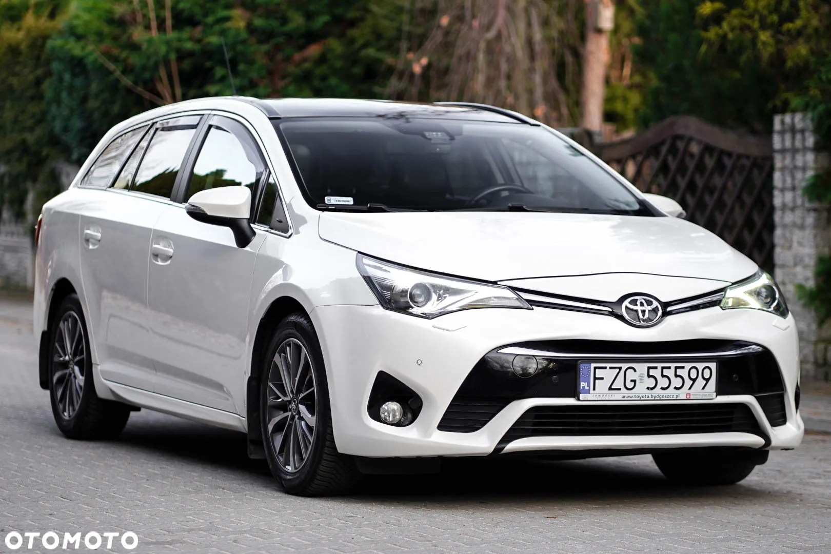 Toyota Avensis 2.0 D-4D Prestige - 3