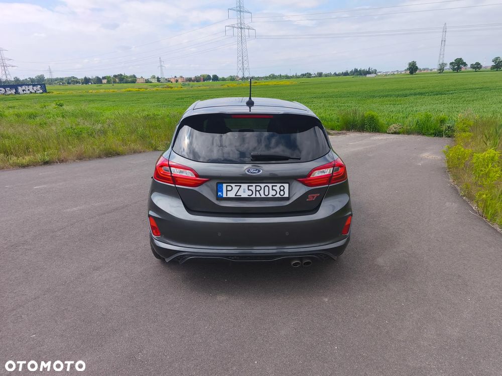 Ford Fiesta 1.5 EcoBoost S&S ST X - 12