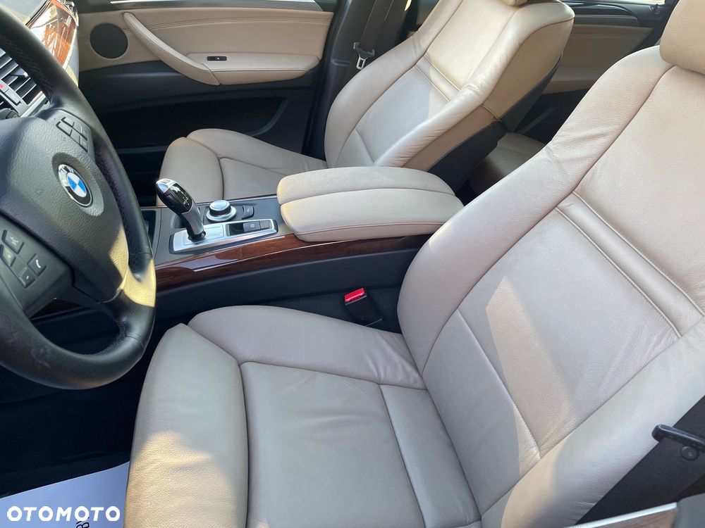 BMW X5 xDrive30d - 16