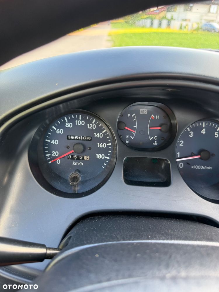 Toyota RAV4 2.0 - 28