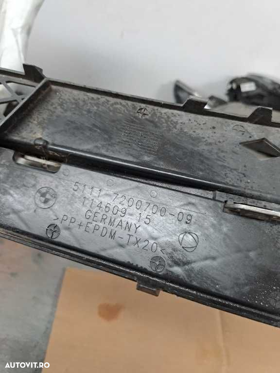 Grila stanga/dreapta bara fata Bmw seria 5 F10 originale - 3