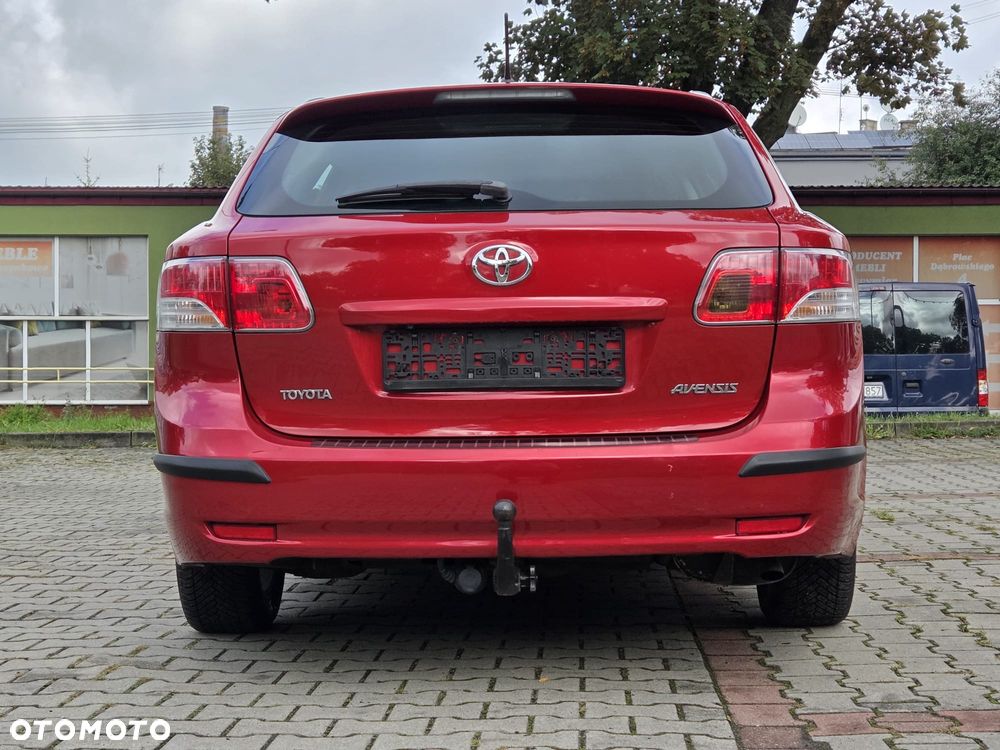 Toyota Avensis 1.8 Premium - 21