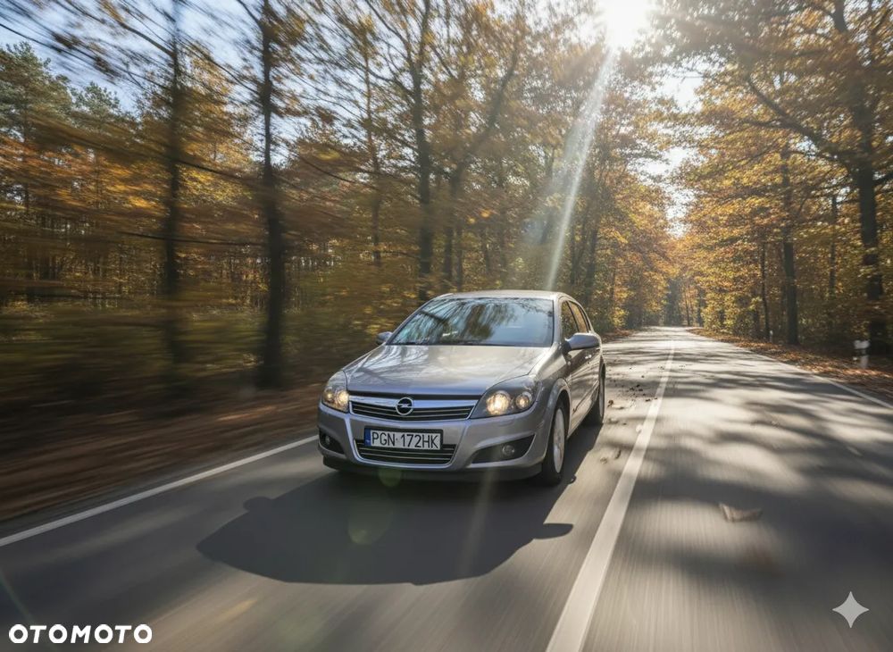 Opel Astra 1.6 Cosmo - 1