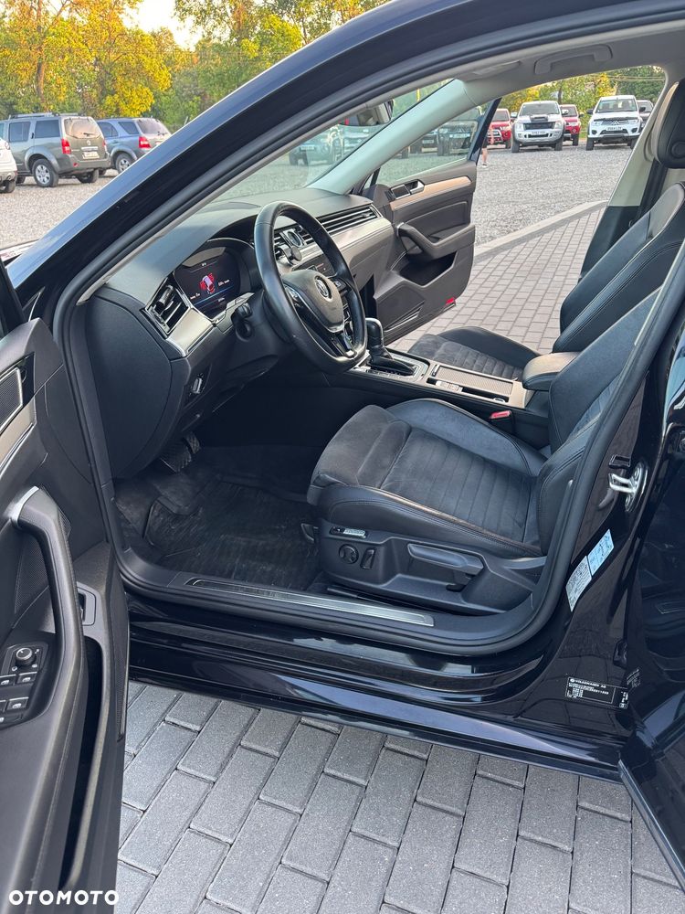 Volkswagen Passat 2.0 TDI SCR DSG Highline - 12