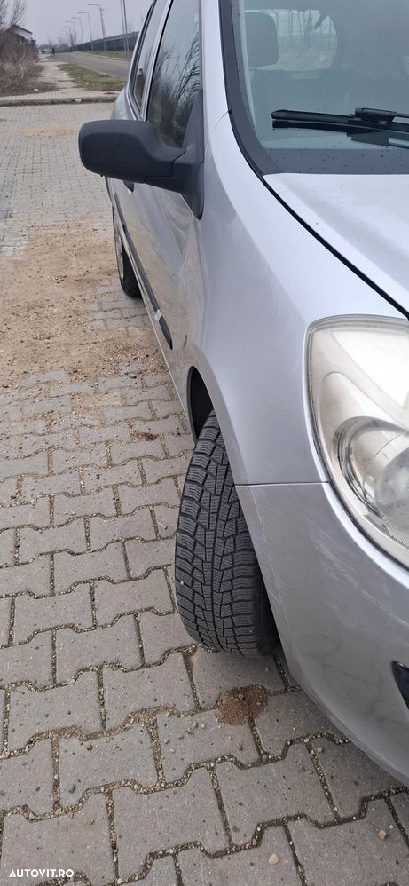 Renault Clio III 1.5dCi Dynamique - 5