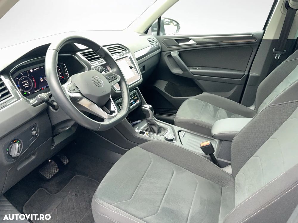 Volkswagen Tiguan 2.0 TDI SCR 4MOTION DSG Elegance - 9