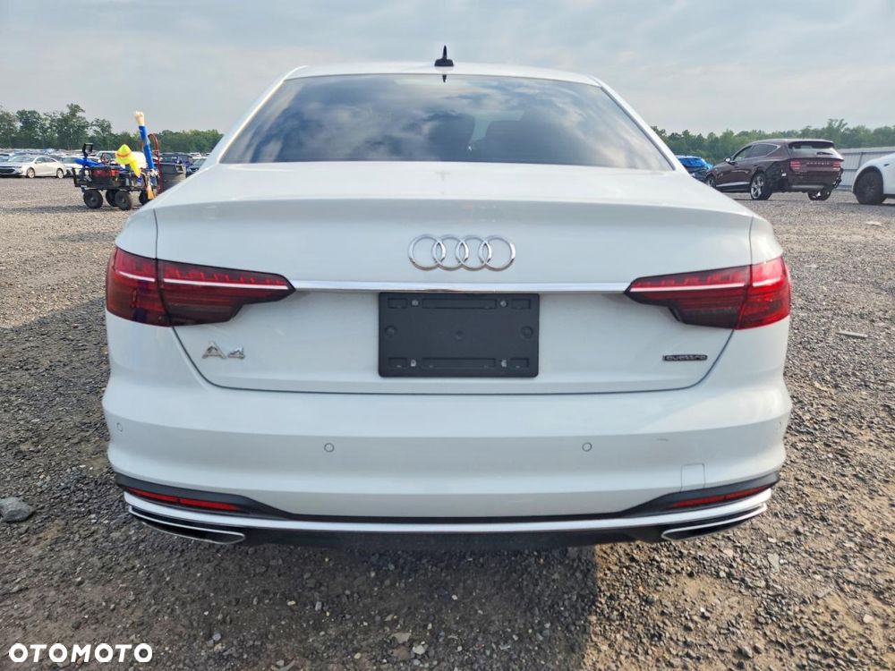 Audi A4 Limousine - 3