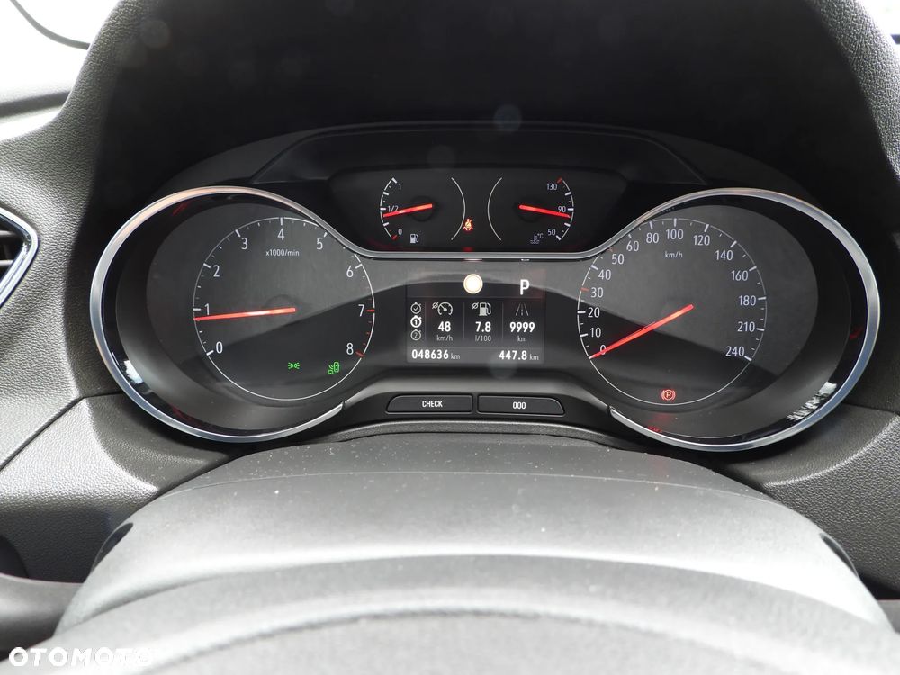 Opel Grandland X 1.6 T Innovation S&S - 8