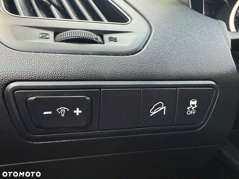 Hyundai ix35 1.7 CRDi 2WD Fifa World Cup Edition - 26