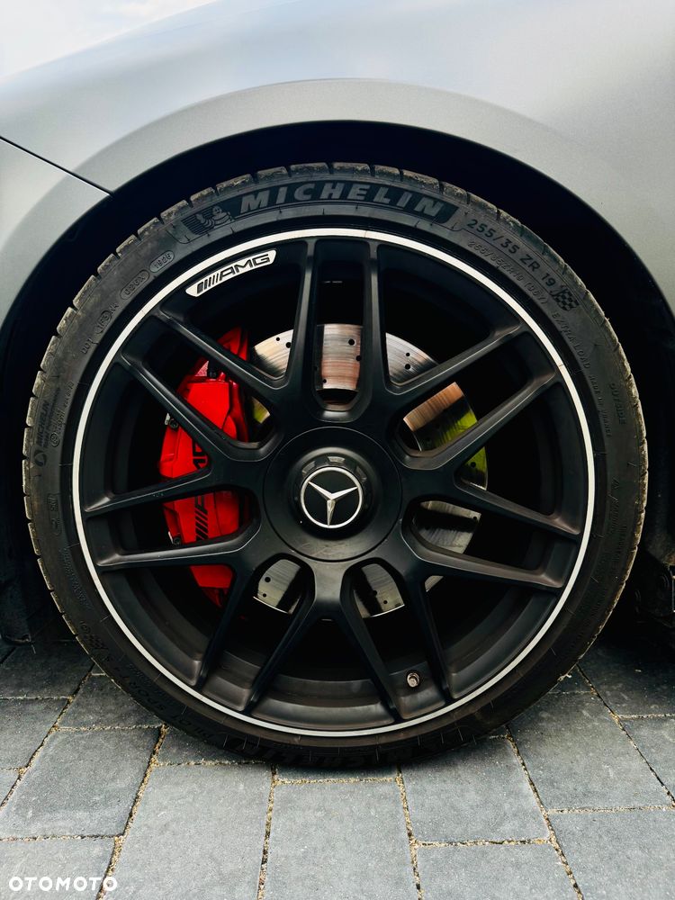 Mercedes-Benz CLA - 12
