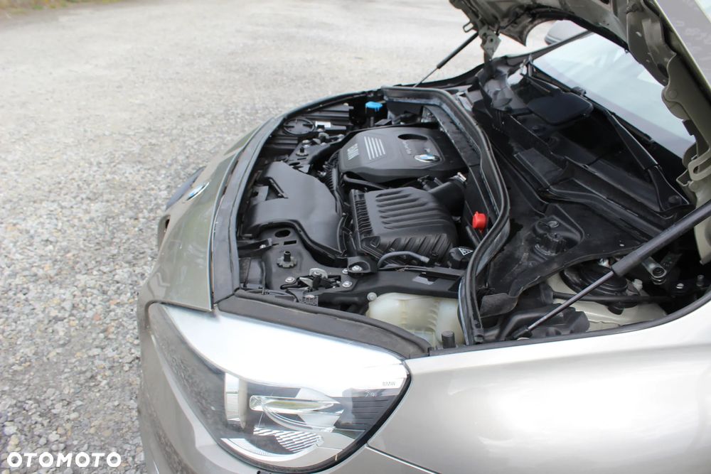 BMW Seria 2 218i Luxury Line - 24