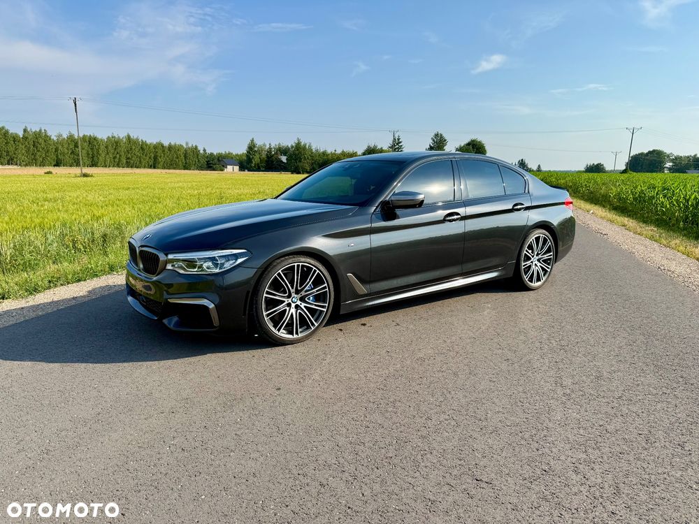 BMW Seria 5 M550i xDrive - 2